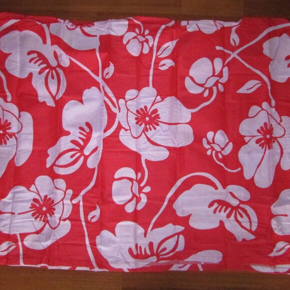 Old Navy Red Tropical Print Sarong with BAG - NEW - Picture 3 of 5